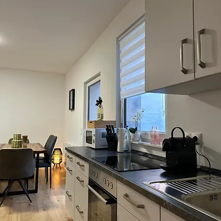 Feelgood 55, Elegantes In Magdeburg, Nur 1,8 Km Von Getec-arena Und Stadion Entfernt, Inklusive Parkplatz Und Netflix, Tierische Begleiter Willkommen *