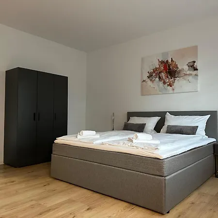 Feelgood 55, Elegantes In Magdeburg, Nur 1,8 Km Von Getec-arena Und Stadion Entfernt, Inklusive Parkplatz Und Netflix, Tierische Begleiter Willkommen Apartment